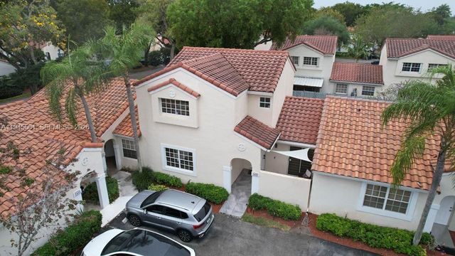 1430 Cottonwood Cir, Weston, FL 33326