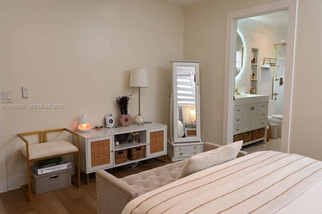 1430 Cottonwood Cir, Weston, FL 33326