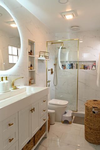 1430 Cottonwood Cir, Weston, FL 33326