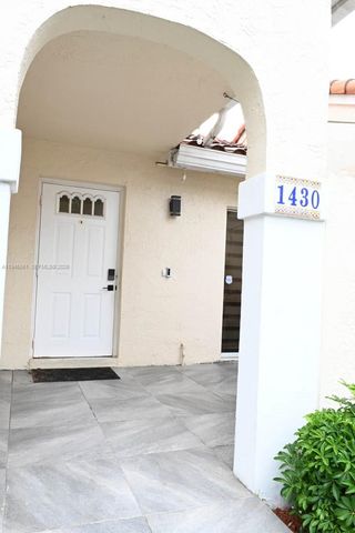 1430 Cottonwood Cir, Weston, FL 33326