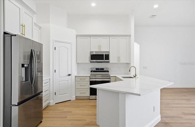 9404 LAUREL LEDGE DRIVE, Riverview, FL 33569