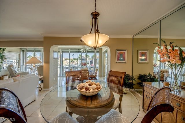 4025 SE 19th PL 209, Cape Coral, FL 33904