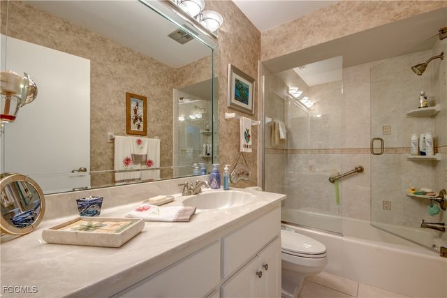 4025 SE 19th PL 209, Cape Coral, FL 33904