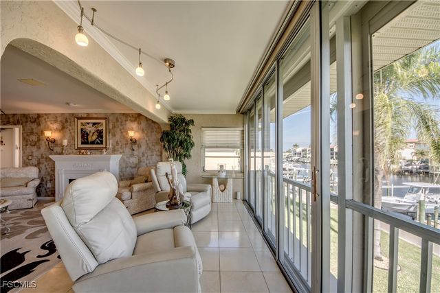 4025 SE 19th PL 209, Cape Coral, FL 33904