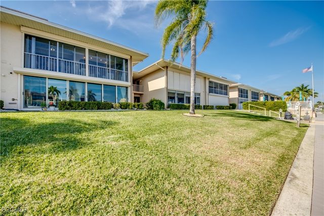 4025 SE 19th PL 209, Cape Coral, FL 33904