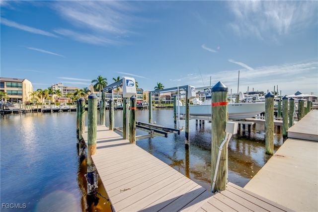 4025 SE 19th PL 209, Cape Coral, FL 33904