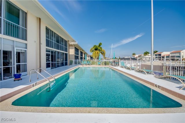 4025 SE 19th PL 209, Cape Coral, FL 33904