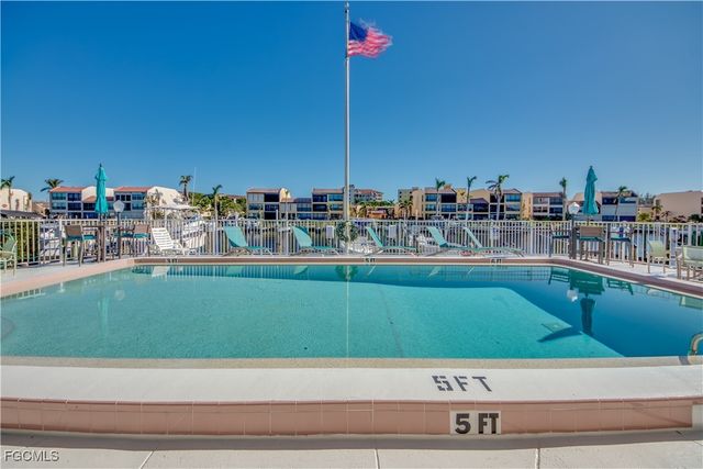 4025 SE 19th PL 209, Cape Coral, FL 33904