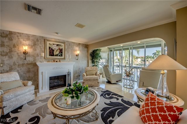 4025 SE 19th PL 209, Cape Coral, FL 33904