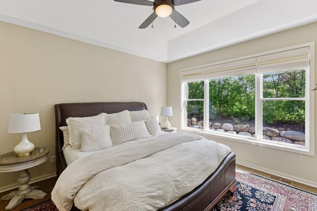 25 Riley Ridge, Chanhassen, MN 55317