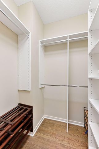 25 Riley Ridge, Chanhassen, MN 55317