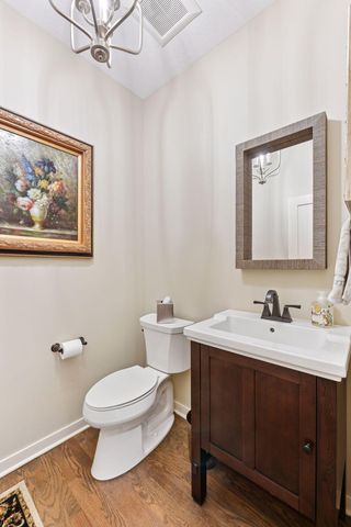 25 Riley Ridge, Chanhassen, MN 55317