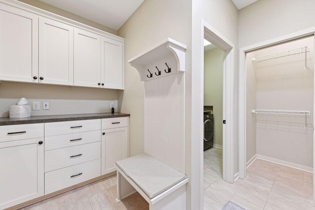 25 Riley Ridge, Chanhassen, MN 55317