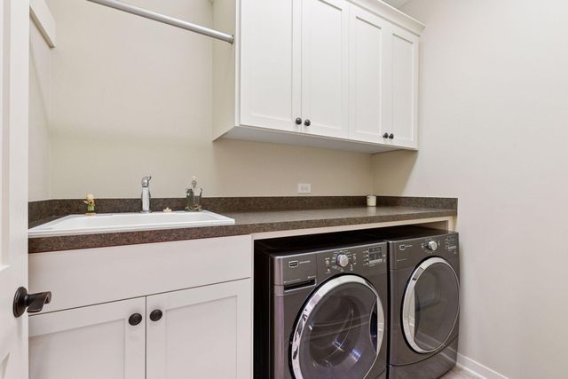 25 Riley Ridge, Chanhassen, MN 55317