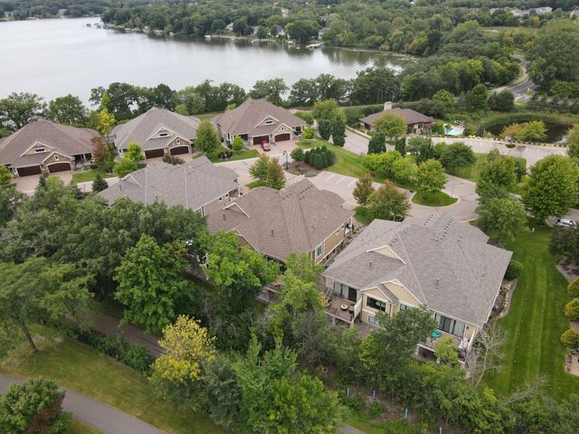 25 Riley Ridge, Chanhassen, MN 55317