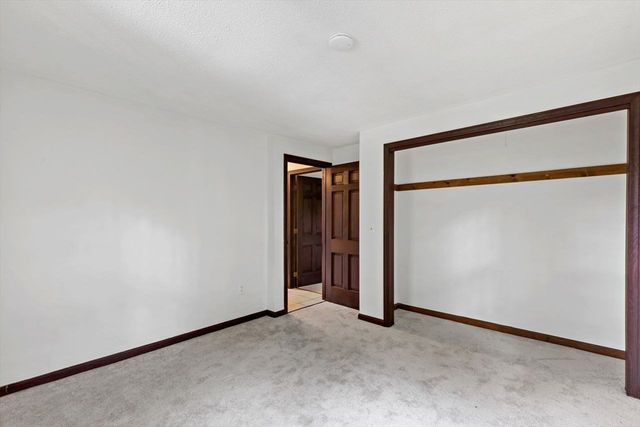17 West Pond Road, Plymouth, MA 02360