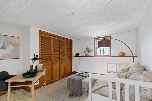 17 West Pond Road, Plymouth, MA 02360