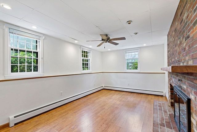 17 West Pond Road, Plymouth, MA 02360