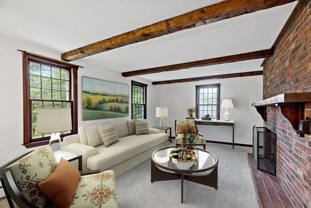 17 West Pond Road, Plymouth, MA 02360