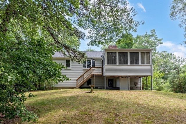 17 West Pond Road, Plymouth, MA 02360