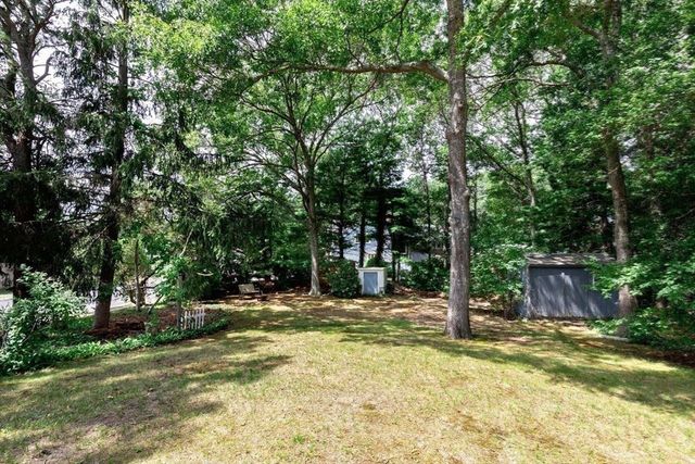 17 West Pond Road, Plymouth, MA 02360
