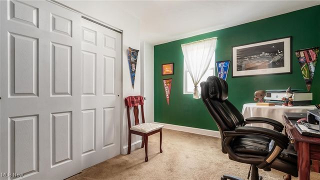 914 Taylor Avenue, Cambridge, OH 43725