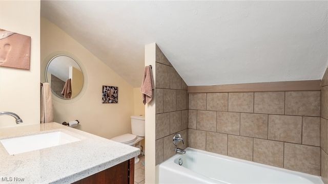 914 Taylor Avenue, Cambridge, OH 43725