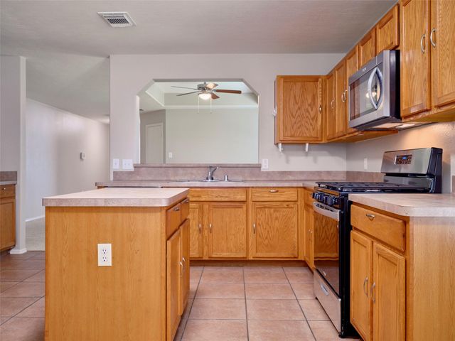 1122 Cotton Gum Lane, Rosenberg, TX 77471