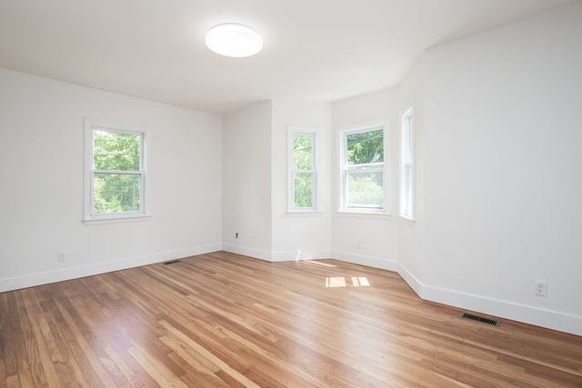 92 Clinton Place 1, Newton, MA 02459