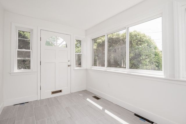 92 Clinton Place 1, Newton, MA 02459