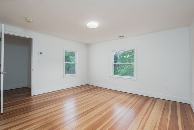 92 Clinton Place 1, Newton, MA 02459