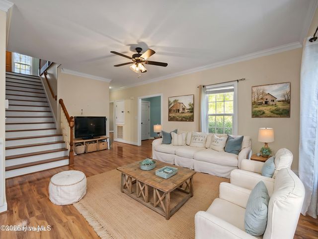 332 Batchelor Bay Road, Wallace, NC 28466