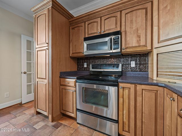 332 Batchelor Bay Road, Wallace, NC 28466