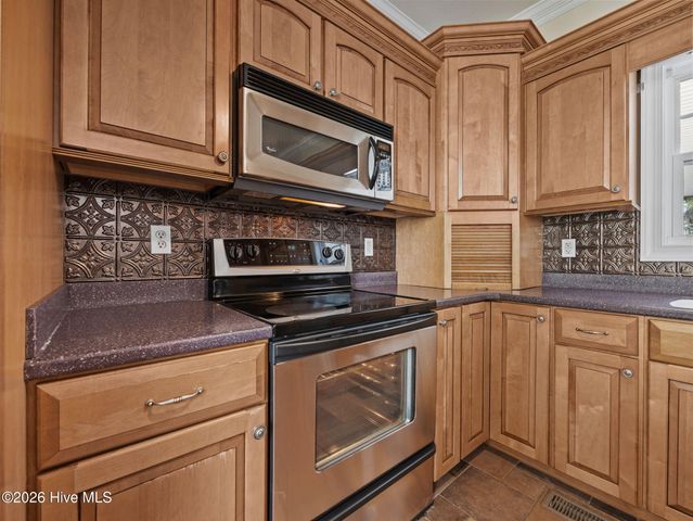 332 Batchelor Bay Road, Wallace, NC 28466