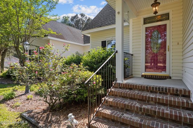 332 Batchelor Bay Road, Wallace, NC 28466