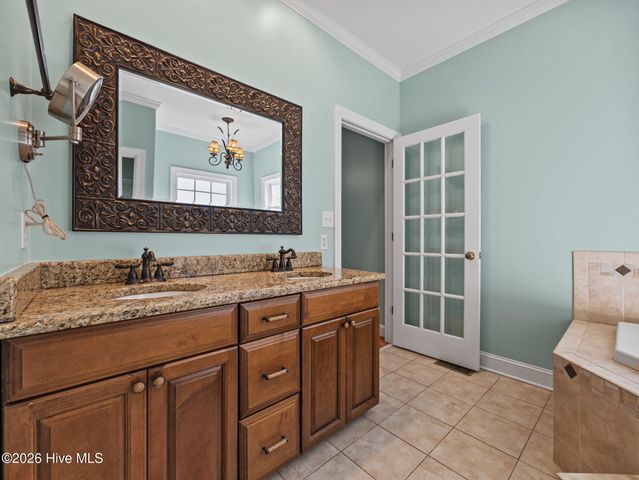 332 Batchelor Bay Road, Wallace, NC 28466