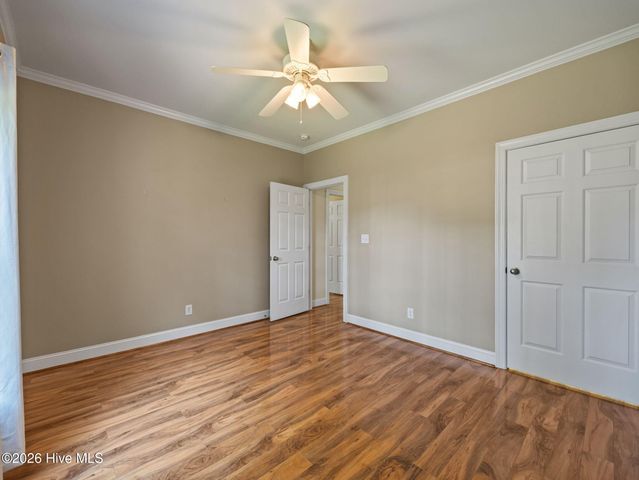 332 Batchelor Bay Road, Wallace, NC 28466