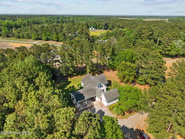 332 Batchelor Bay Road, Wallace, NC 28466