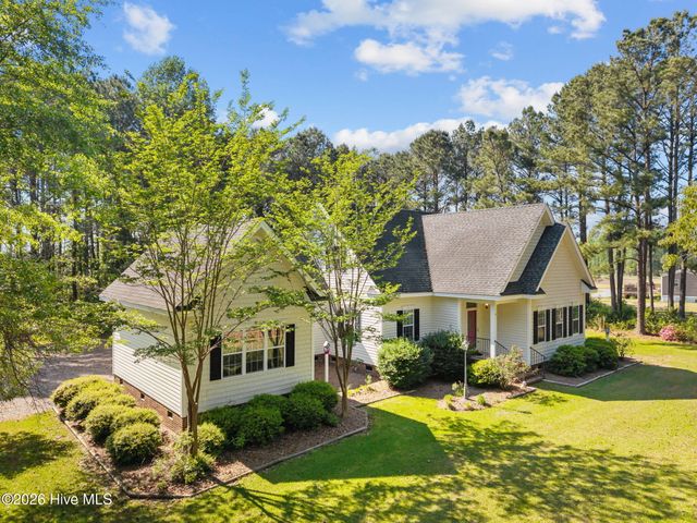 332 Batchelor Bay Road, Wallace, NC 28466