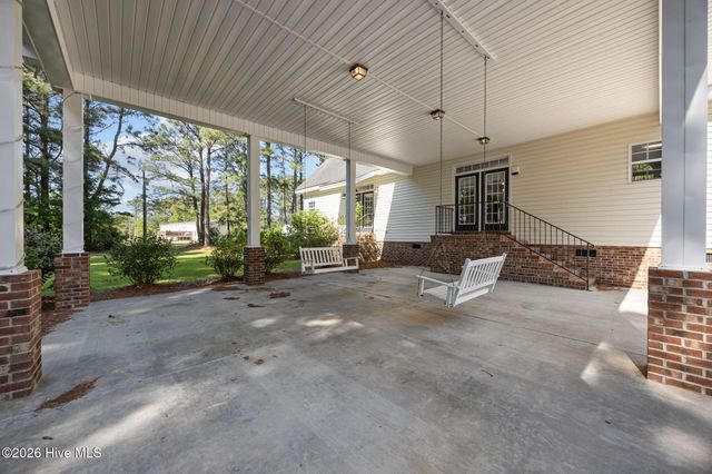 332 Batchelor Bay Road, Wallace, NC 28466