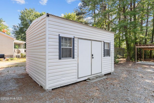 332 Batchelor Bay Road, Wallace, NC 28466