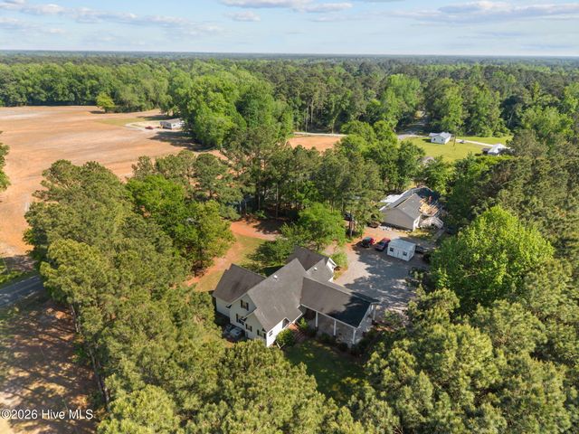 332 Batchelor Bay Road, Wallace, NC 28466