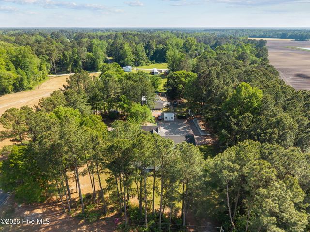 332 Batchelor Bay Road, Wallace, NC 28466