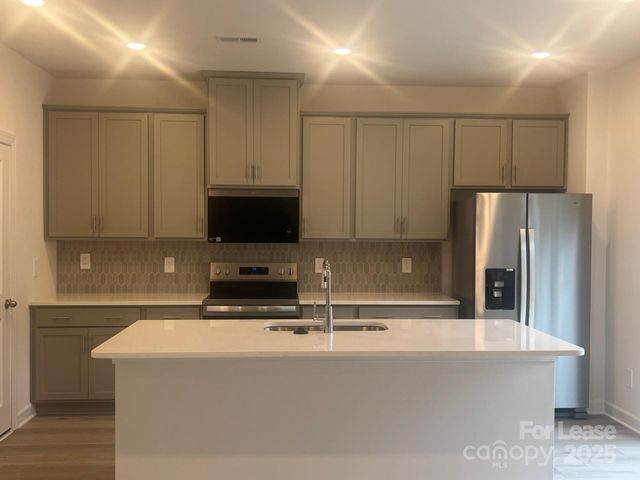 1241 30th Street Lane NE, Conover, NC 28613