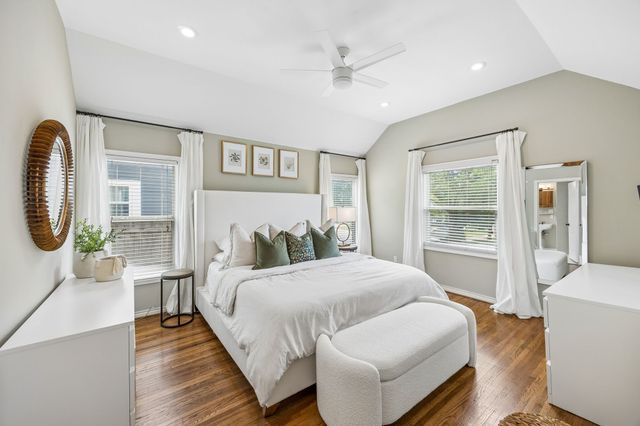 4636 Calmont Avenue, Fort Worth, TX 76107