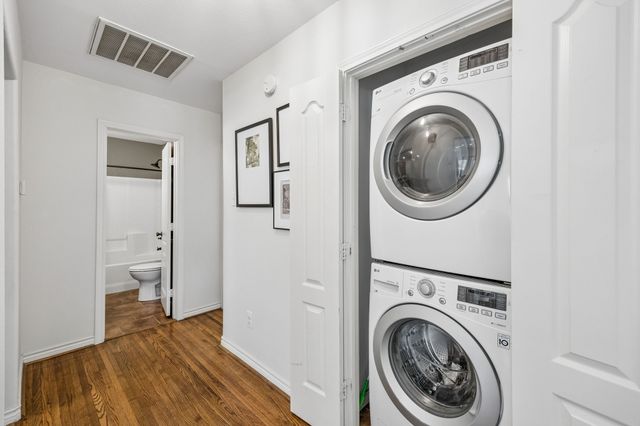 4636 Calmont Avenue, Fort Worth, TX 76107