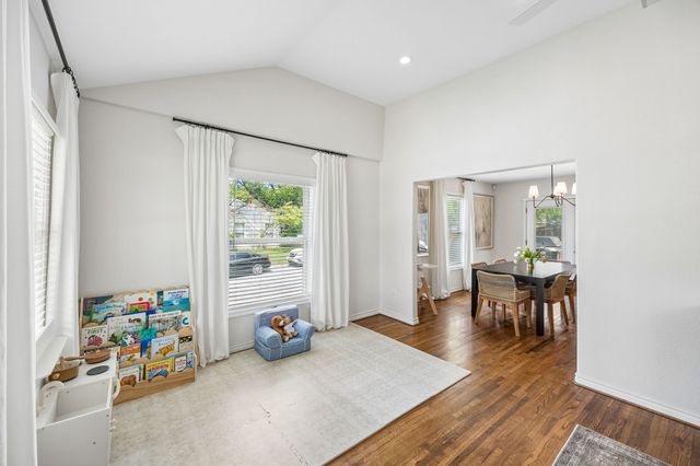 4636 Calmont Avenue, Fort Worth, TX 76107