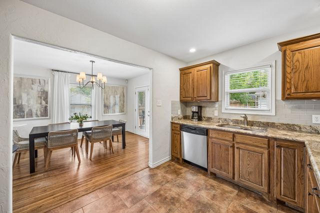 4636 Calmont Avenue, Fort Worth, TX 76107