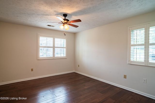 321 Piatt Pl 104, Louisville, KY 40223
