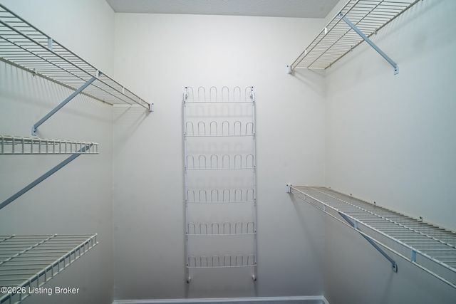321 Piatt Pl 104, Louisville, KY 40223